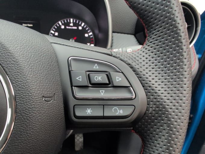 2025 Mg Mg Zs