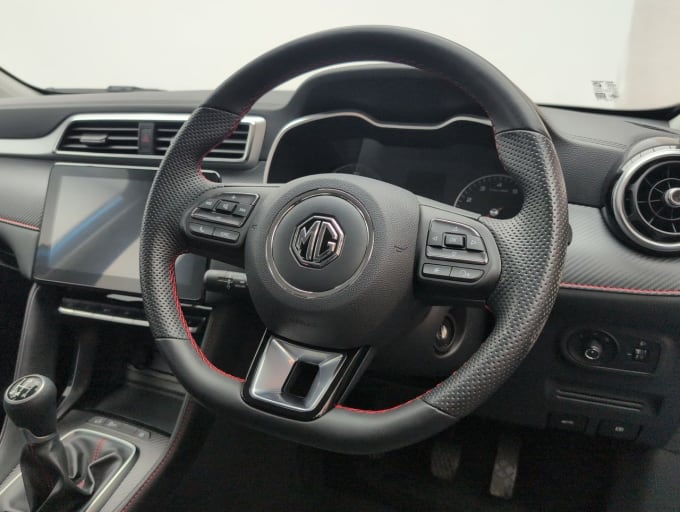 2025 Mg Mg Zs