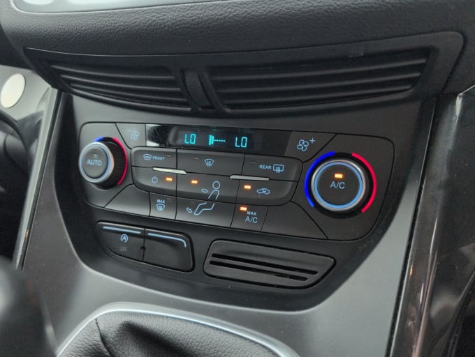 2025 Ford Kuga