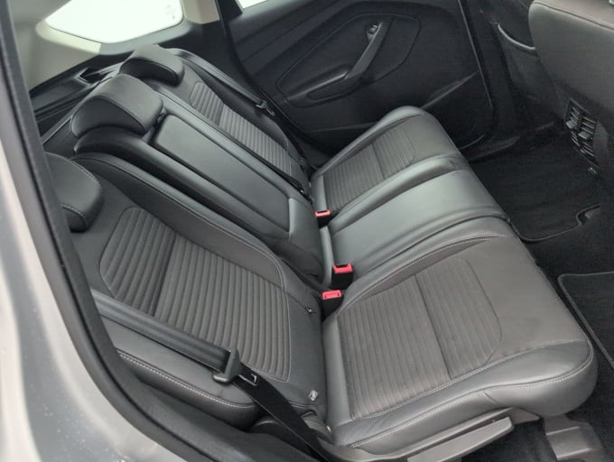 2025 Ford Kuga