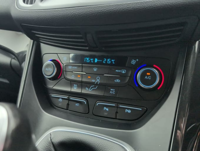 2025 Ford Kuga