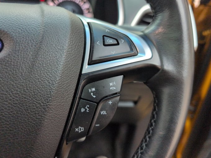 2025 Ford Edge