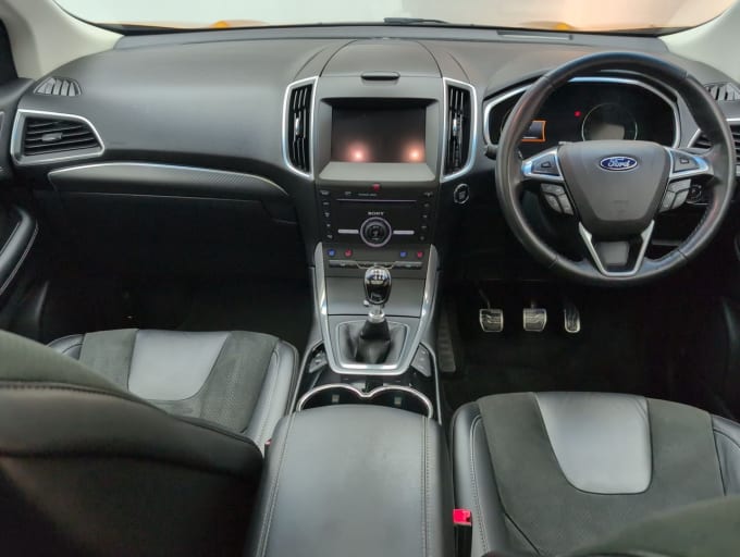 2025 Ford Edge