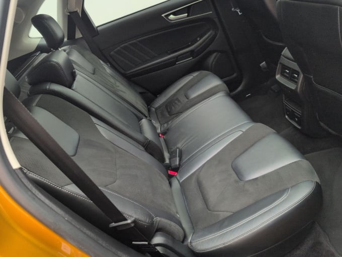 2025 Ford Edge