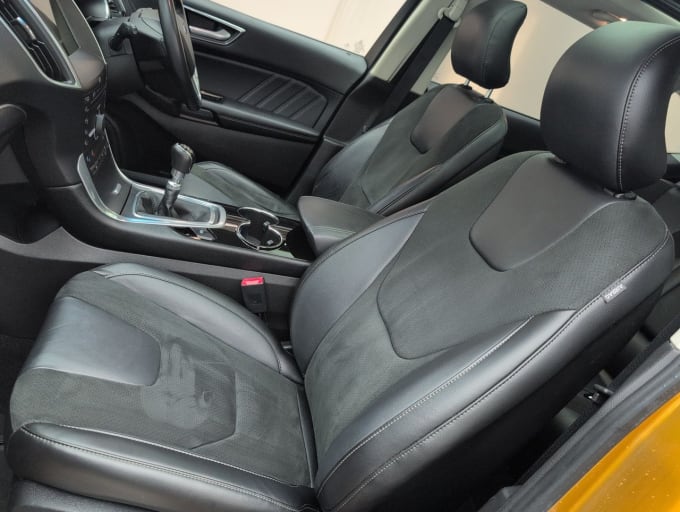 2025 Ford Edge