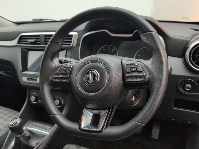 2025 Mg Mg Zs