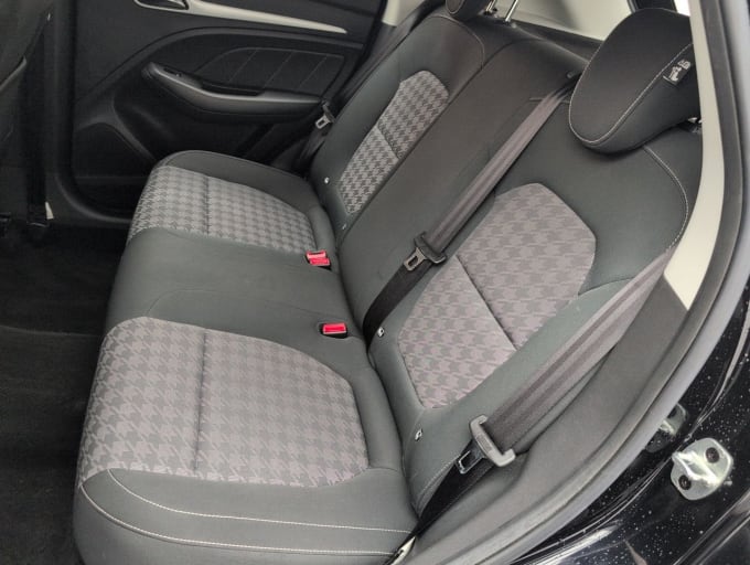 2025 Mg Mg Zs