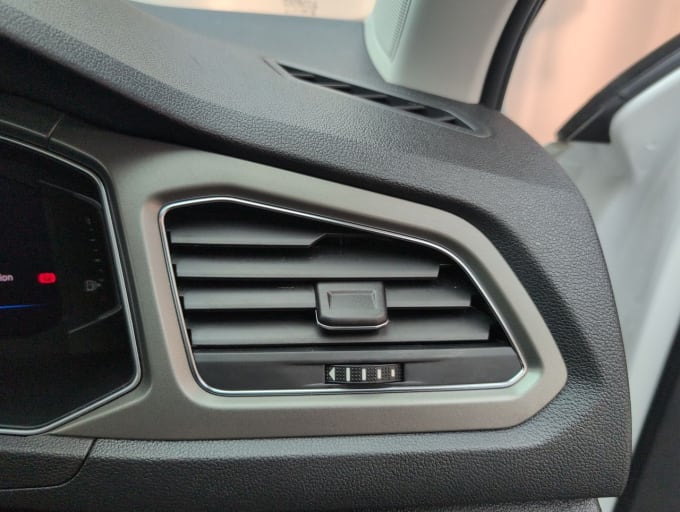2025 Volkswagen T-roc