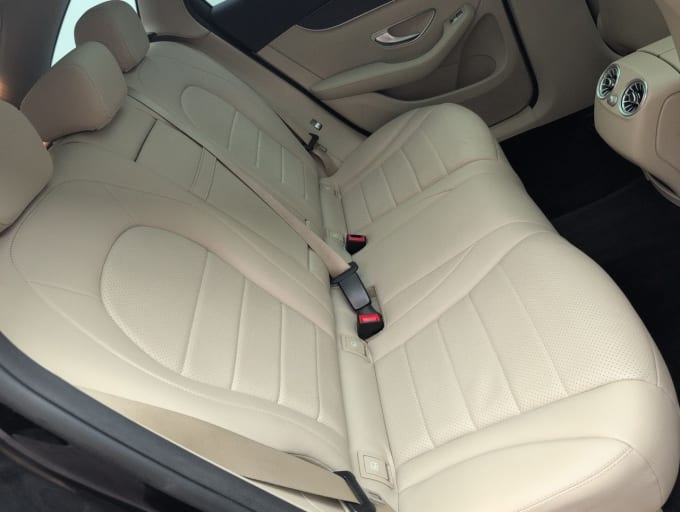 2025 Mercedes-benz Glc