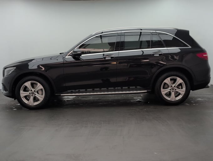 2025 Mercedes-benz Glc