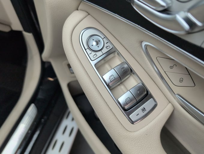 2025 Mercedes-benz Glc