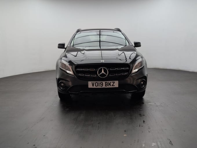 2025 Mercedes-benz 180