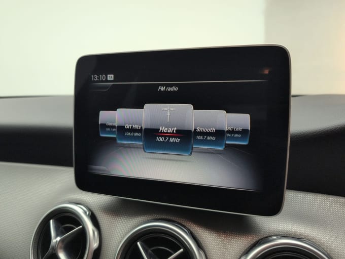 2025 Mercedes-benz 180