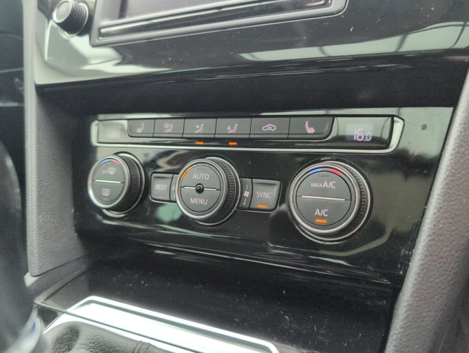 2025 Volkswagen Passat