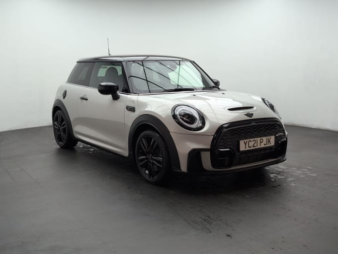 2025 Mini Hatch