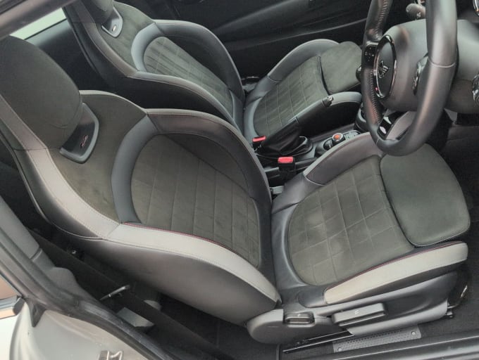 2025 Mini Hatch