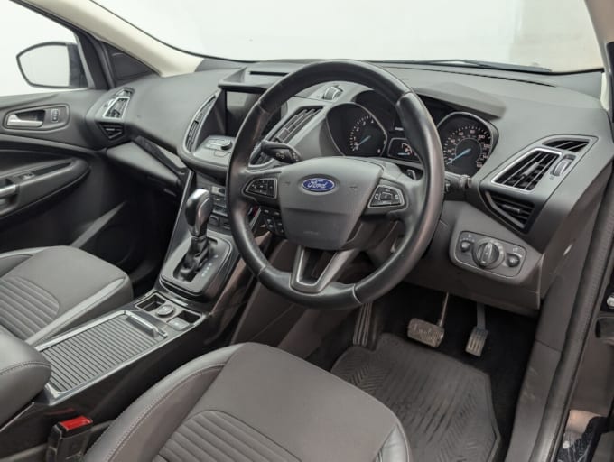 2025 Ford Kuga