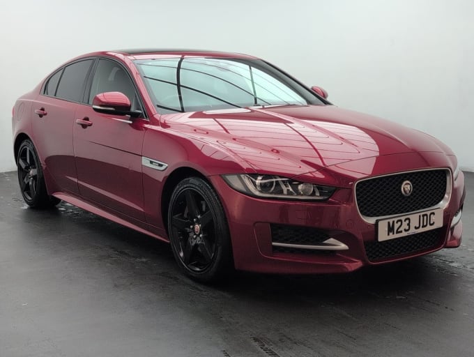 2025 Jaguar Xe