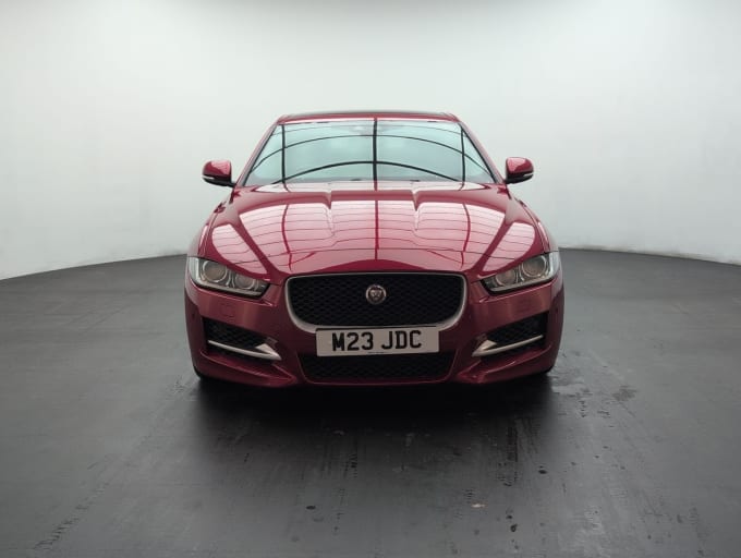 2025 Jaguar Xe