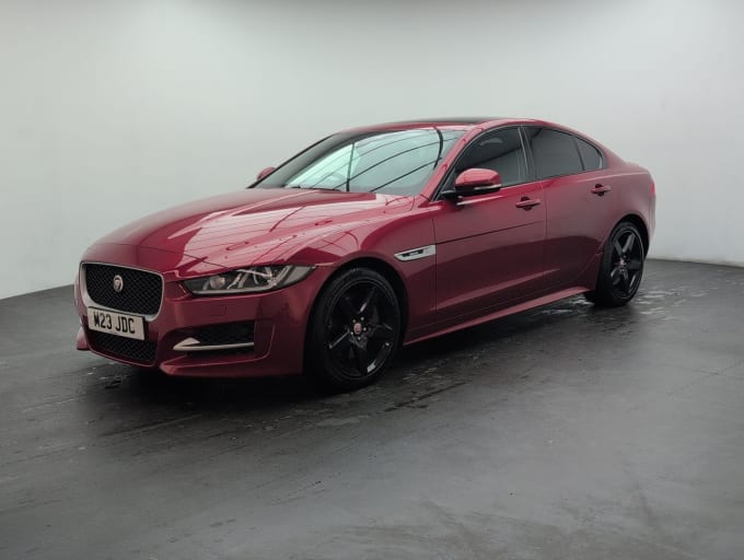 2025 Jaguar Xe