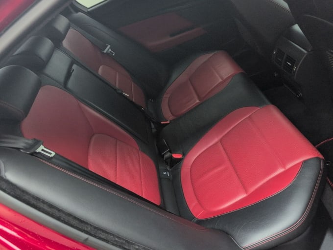 2025 Jaguar Xe