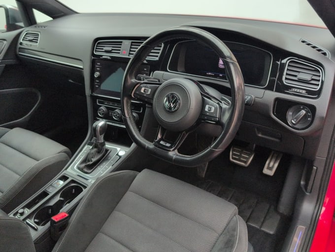 2025 Volkswagen Golf