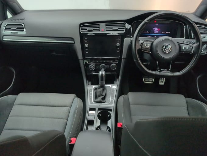 2025 Volkswagen Golf