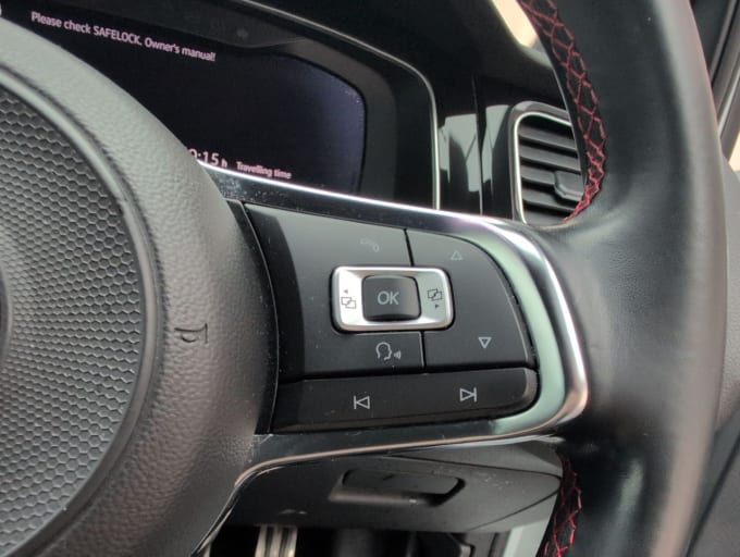 2025 Volkswagen Golf