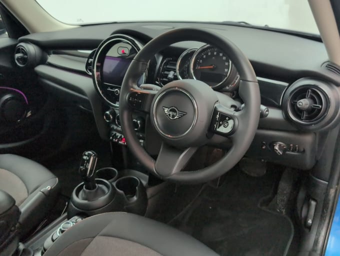 2025 Mini Hatch
