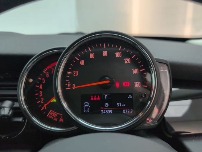 2025 Mini Hatch