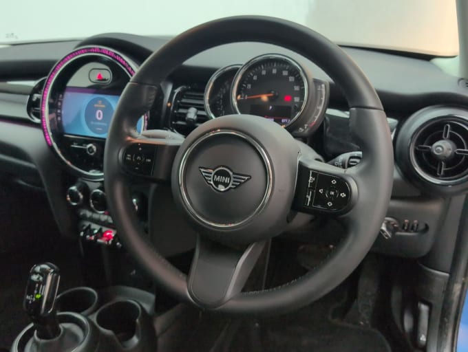 2025 Mini Hatch