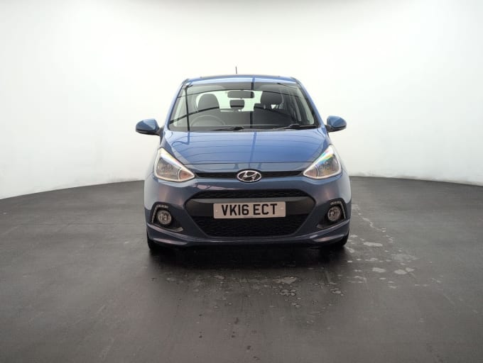 2025 Hyundai I10