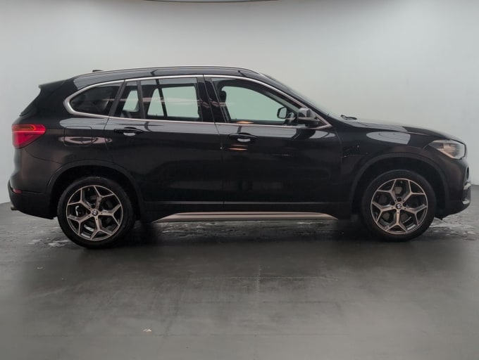 2025 BMW X1