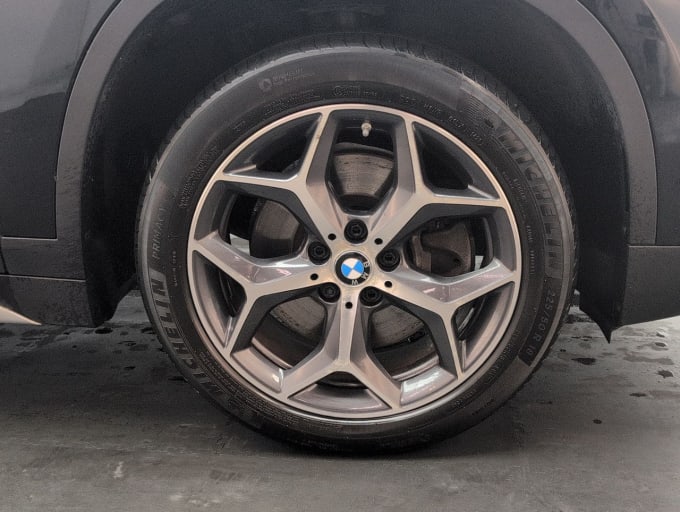 2025 BMW X1