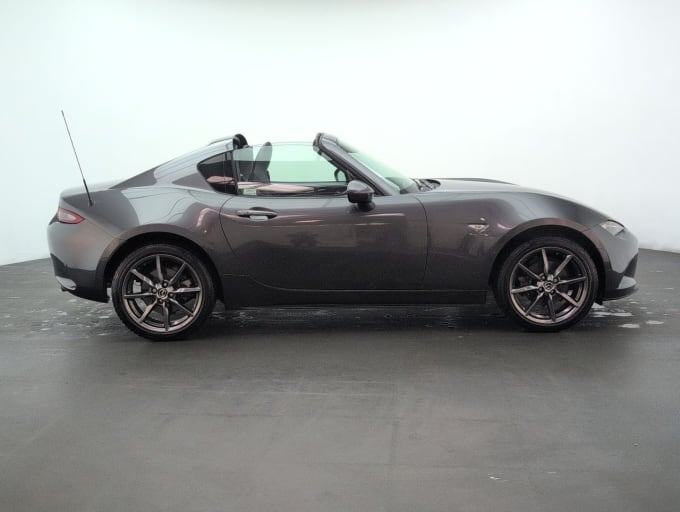 2025 Mazda 121