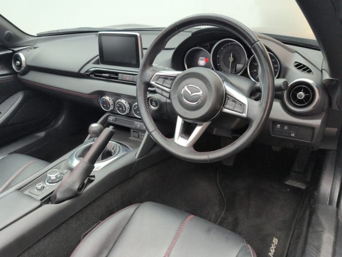 2025 Mazda 121