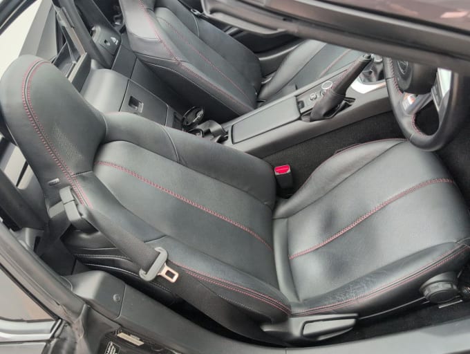 2025 Mazda 121