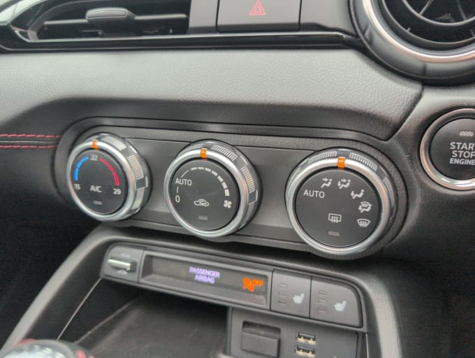 2025 Mazda 121