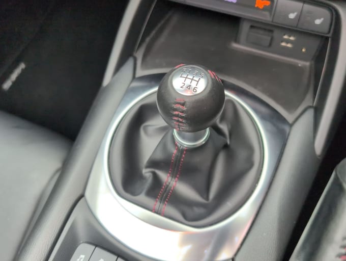 2025 Mazda 121