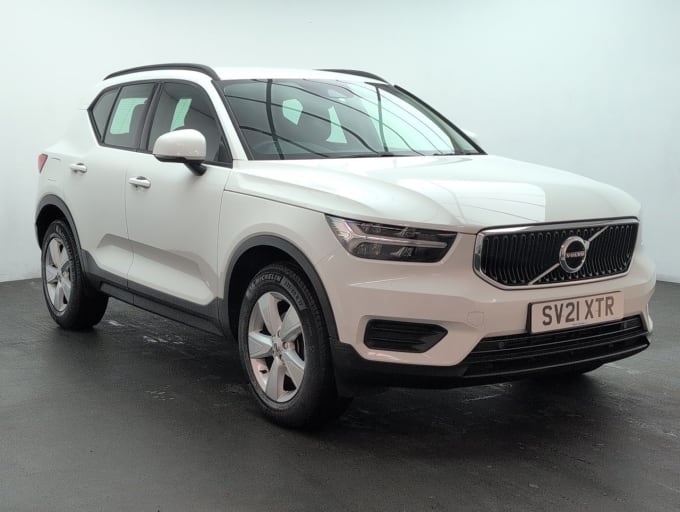 2025 Volvo Xc40