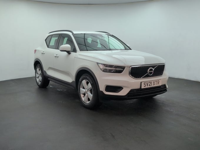 2025 Volvo Xc40