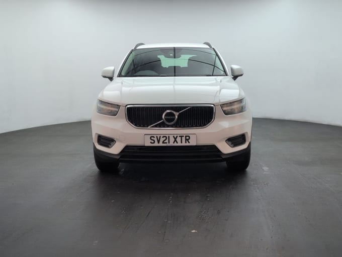 2025 Volvo Xc40