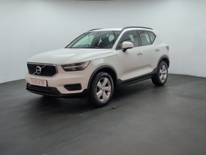 2025 Volvo Xc40
