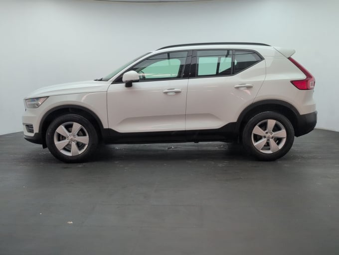 2025 Volvo Xc40