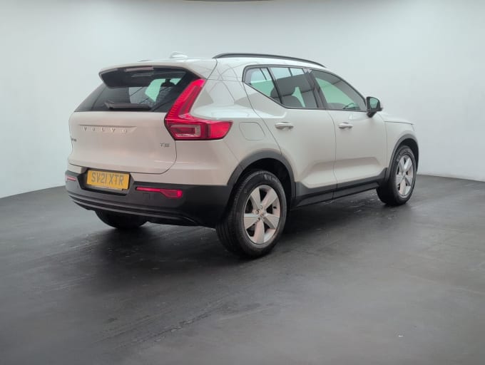 2025 Volvo Xc40