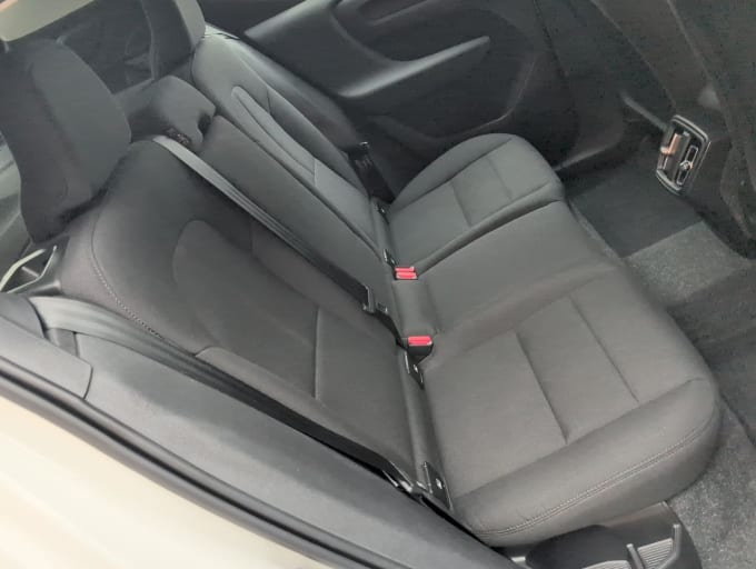 2025 Volvo Xc40