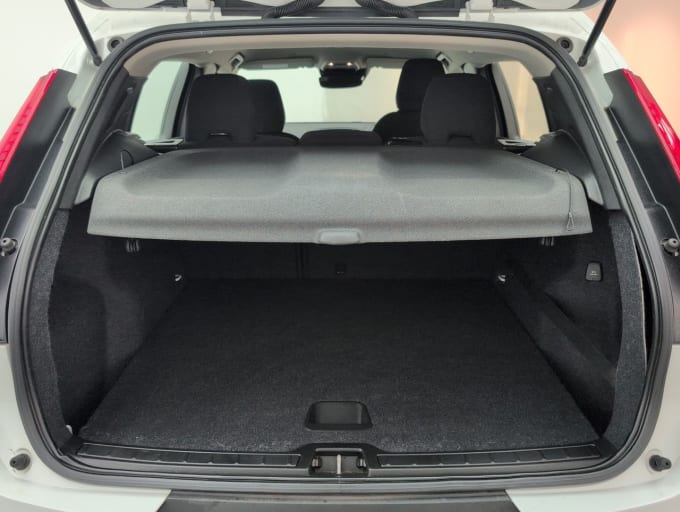 2025 Volvo Xc40