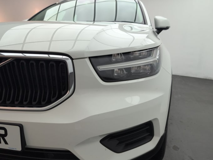 2025 Volvo Xc40