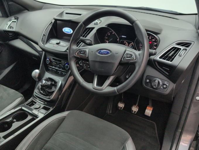 2025 Ford Kuga