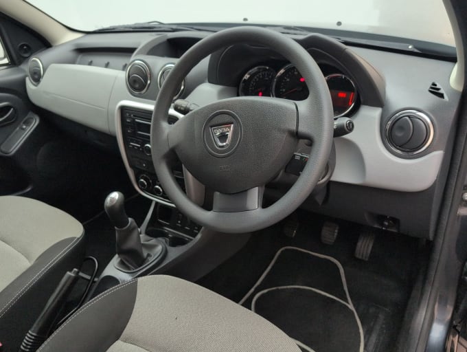2025 Dacia Duster